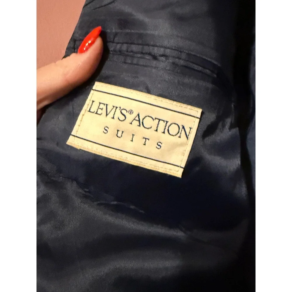 Levis ensemble levi